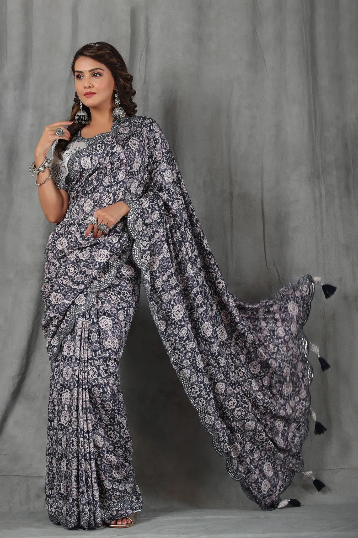 90Z799-RO Dark Grey Floral Print Crepe Saree with Scalloped Border