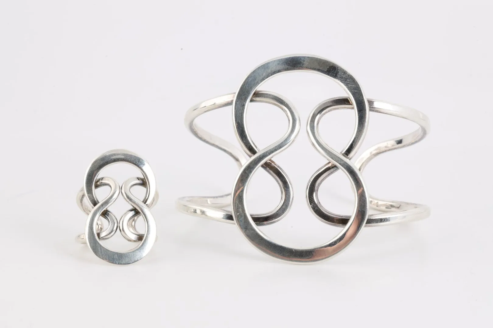 925 Silver Cuff Bracelet & Ring Set Size 7(60.22g.)