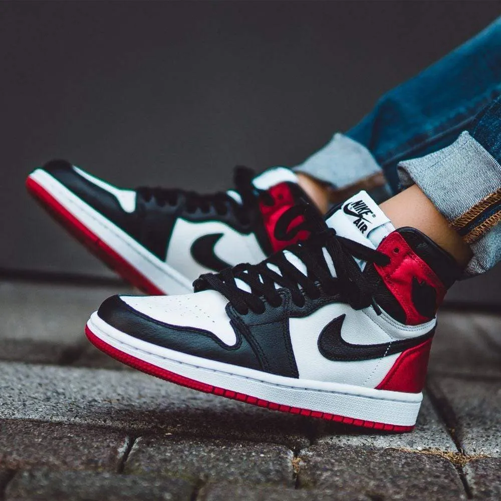 Air Jordan 1 Wmns Retro High 'Satin Black Toe'