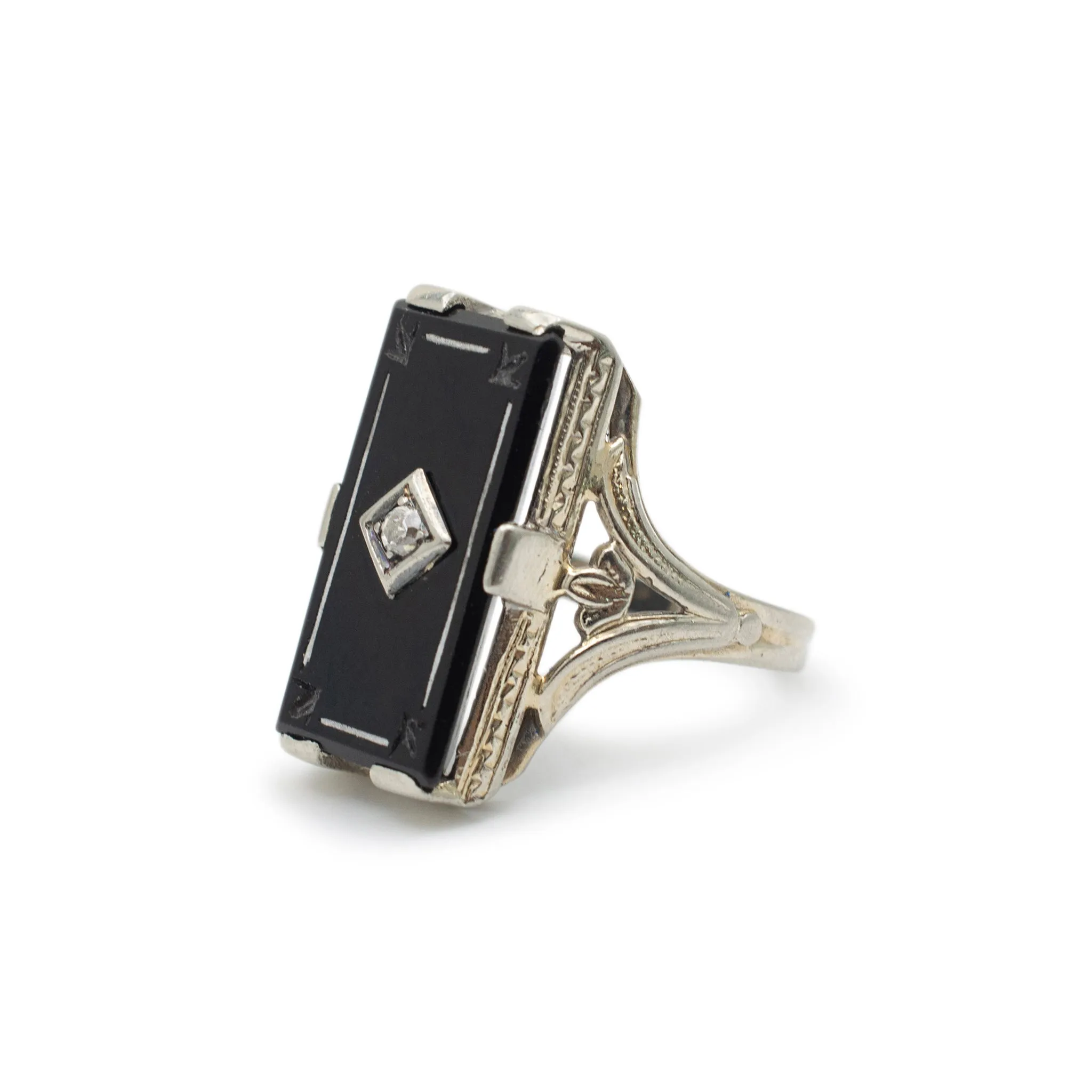 Ladies Antique 18K White Gold Black Onyx Diamond Cocktail Ring