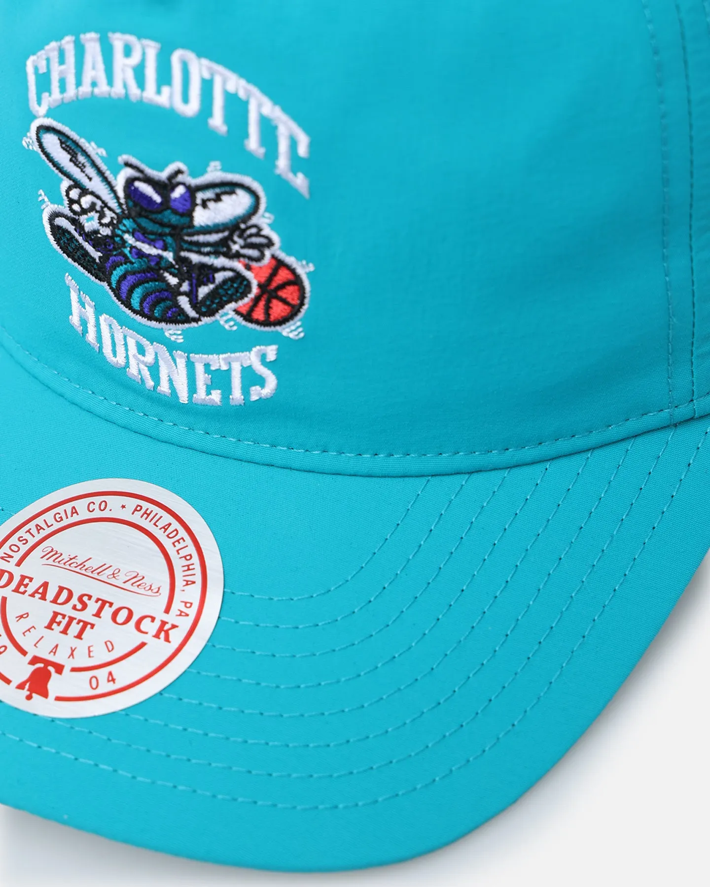 Mitchell & Ness Charlotte Hornets Retro Matte Nylon Origins Snapback Teal