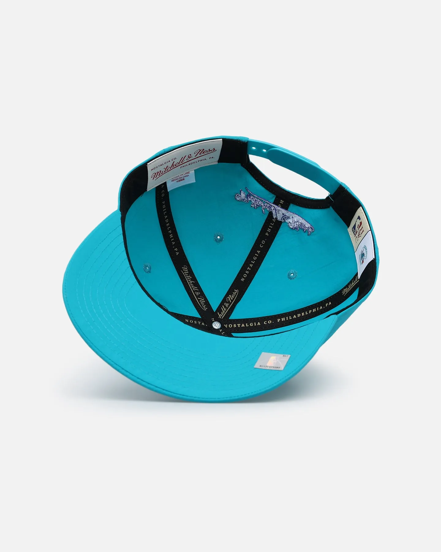 Mitchell & Ness Charlotte Hornets Retro Matte Nylon Origins Snapback Teal