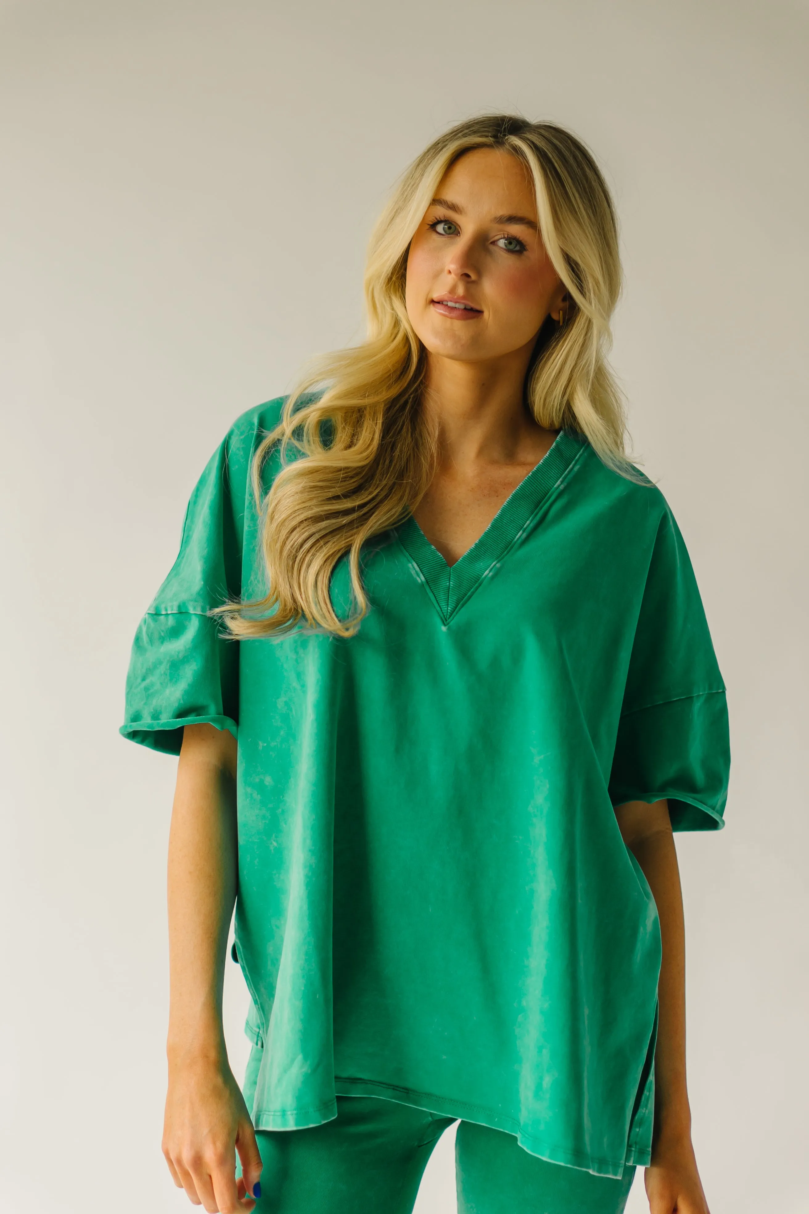 The Kynaston V-Neck Drop Sleeve Tee in Kelly Green